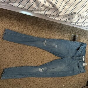 Levi Strauss size 30 ripped skinny jeans